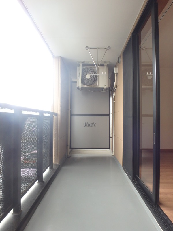 バルコニー　図面と現状に相違がある場合には現状を優先