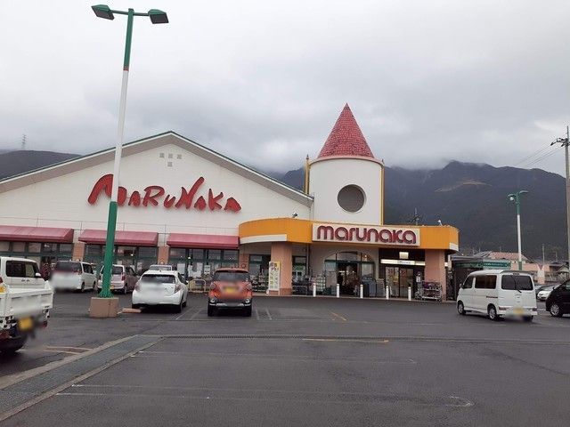 スーパー　マルナカ土居店様（スーパー）まで2400m