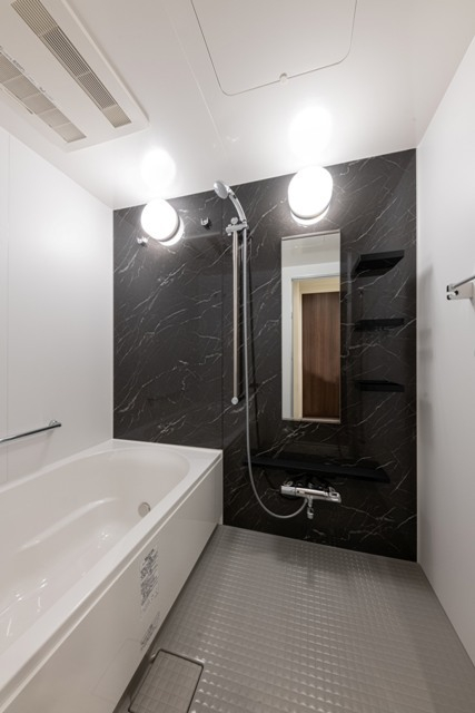 バス・シャワールーム