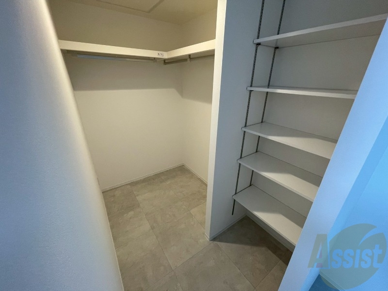 収納　嬉しいウォークインクローゼット仕様です！！