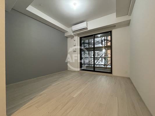 居室・リビング　スプランディッド難波III　洋室