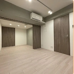 居室・リビング　※別部屋の参考写真です。