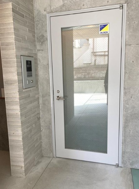 エントランス　※こちらの写真は他部屋になり参考写真です