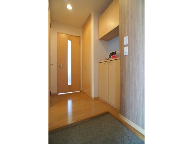 玄関　シューズボックス＋玄関収納あり