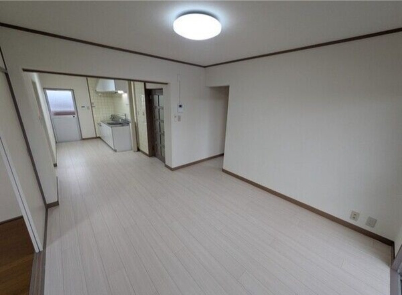 居室・リビング　図面と現状に相違がある場合には現状を優先