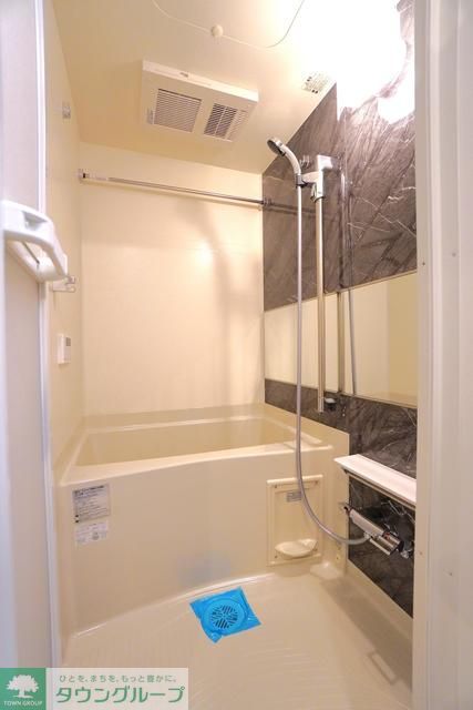 バス・シャワールーム　※写真は同タイプ住戸です。