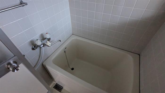 バス・シャワールーム　お風呂です