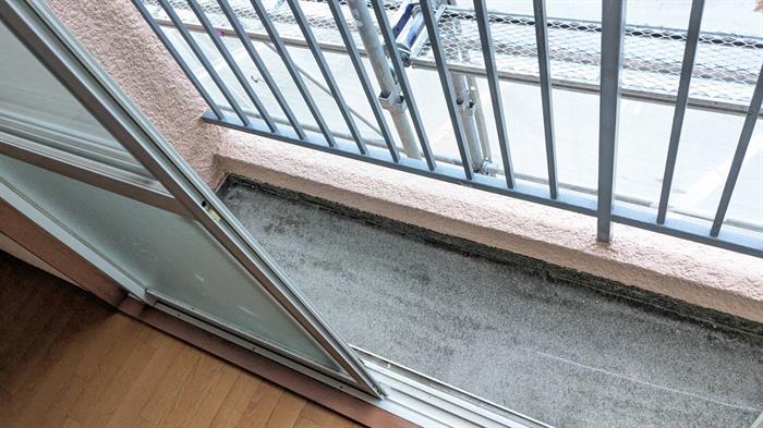 バルコニー　雨戸があるので夜も安心です！