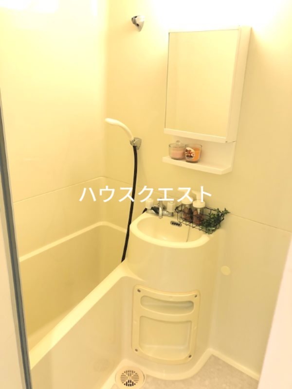 バス・シャワールーム