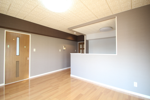 居室・リビング　※別室の参考写真の為、現況優先です。