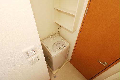 その他設備　室内洗濯機完備によりお手軽に引越しが可能！