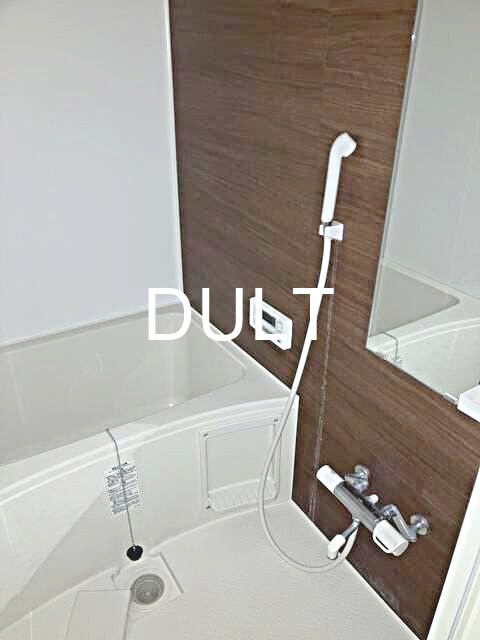 バス・シャワールーム　バスルームです。