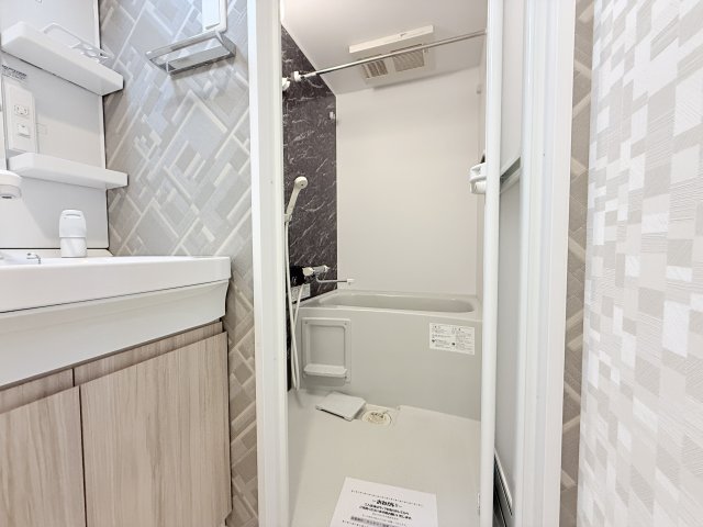 バス・シャワールーム　同一タイプです。