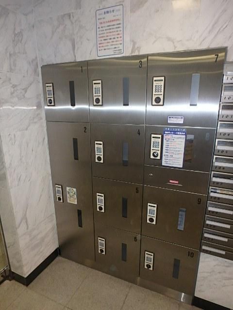 ロビー　★宅配ＢＯＸ★