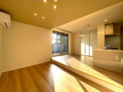 居室・リビング　ＧＲＡＮＤ ＢＬＥＵ ＤＥ ＳＡＳＡＯＫＡ ＊＊ A0103