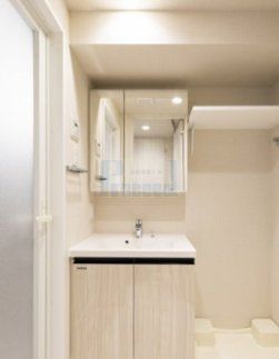 洗面設備　使いやすい独立洗面台☆