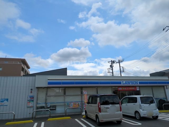 コンビニ　ローソン 藤沢遠藤永山店（コンビニ）まで353m