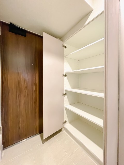 玄関　※写真は同タイプ住戸です。