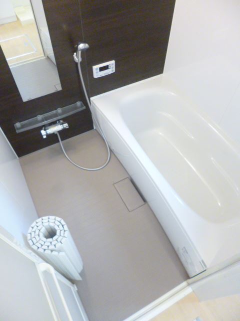 バス・シャワールーム　１坪風呂です。