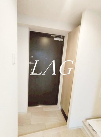 玄関　玄関です。