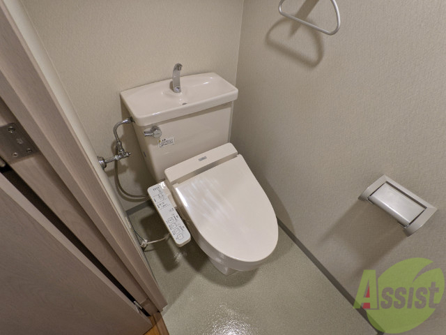 トイレ　ウォシュレット付きトイレなので安心してお使い頂けます。
