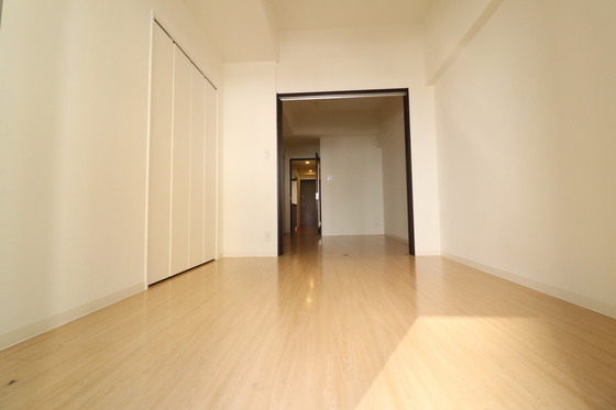 居室・リビング　※別号室の写真です