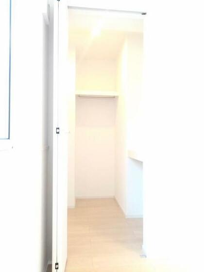 収納　ウォークインクローゼット