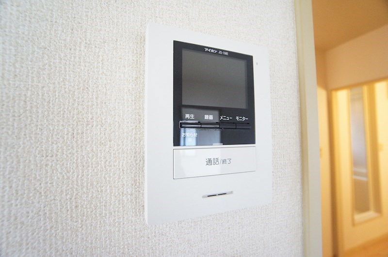 セキュリティ　突然の来客にも安心なモニター付インターホン