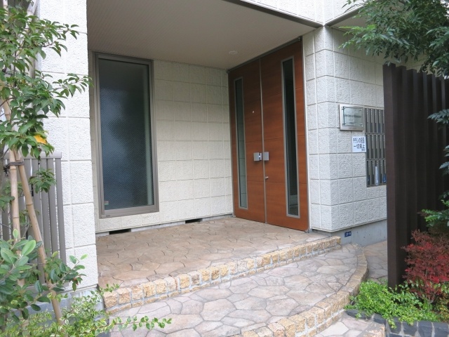 エントランス　ウエストパーク元代々木