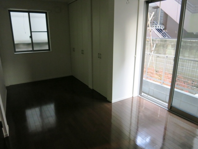 居室・リビング　角部屋・２面採光！ ※同間取り別部屋参考写真