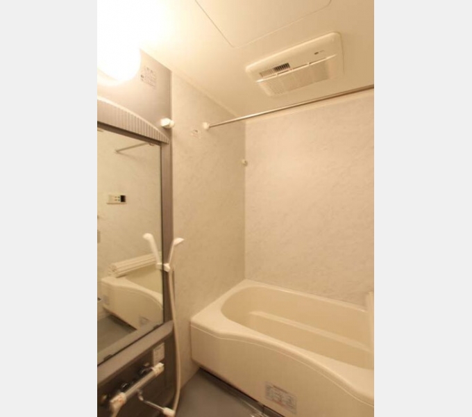 バス・シャワールーム　※別部屋参考写真