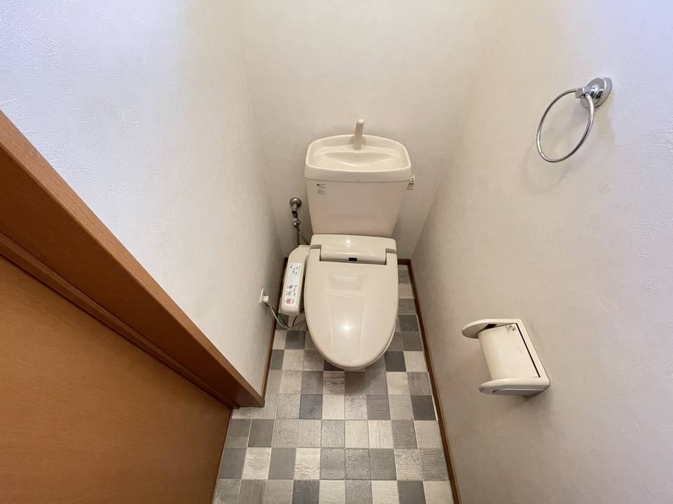 トイレ　トイレ