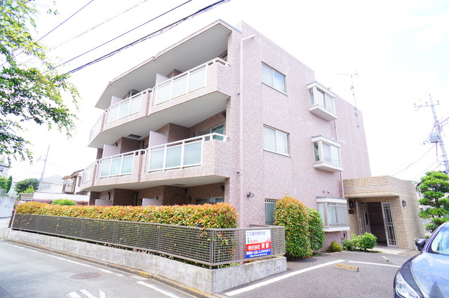 建物外観　オートロック付で安心のセキュリティー完備！