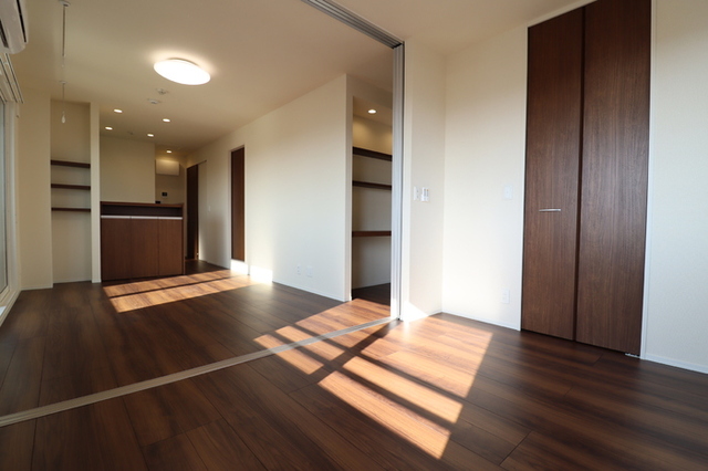 居室・リビング　リビング