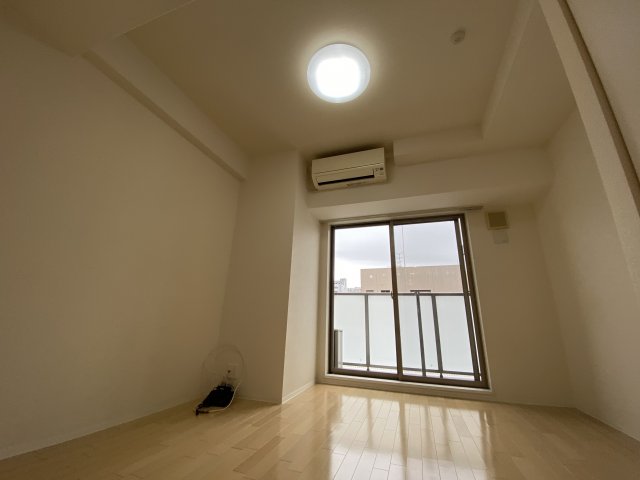 居室・リビング　ドゥーエ立売堀　洋室