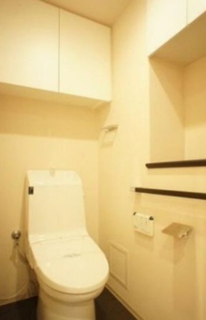 トイレ　コンパクトで使いやすいトイレです