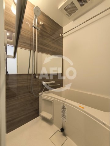 バス・シャワールーム　レオンコンフォート九条アルバ　浴室