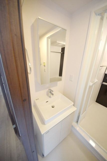 洗面設備　★独立洗面台付きです★