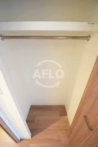 収納　プレサンス心斎橋ブライト　クローゼット