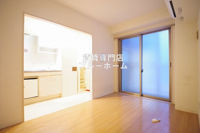 居室・リビング　6帖の洋室で広々間取りです！