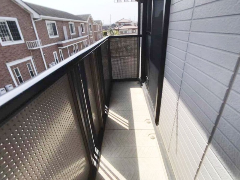 バルコニー　図面と現状に相違がある場合には現状を優先