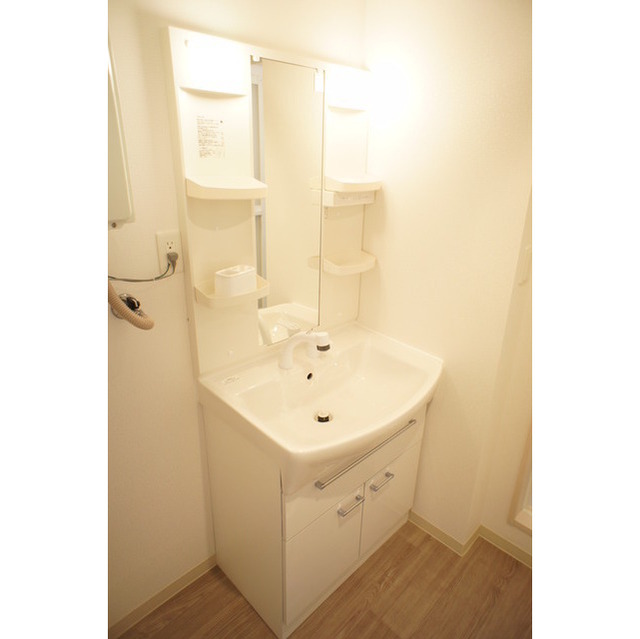 洗面設備　洗面化粧台付き♪