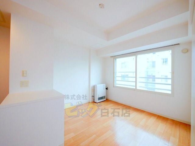 居室・リビング　日当たり良好で明るいお部屋です♪