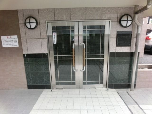 エントランス　★オートロック完備です★