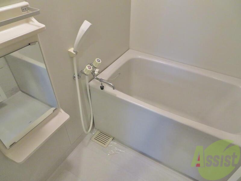 バス・シャワールーム　ゆったりバスタブで毎日のバスタイムが楽しみ