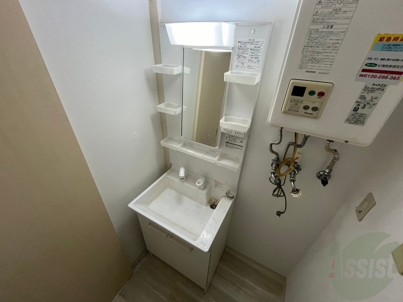 洗面設備　シャンプードレッサーで身支度もラクラクです！