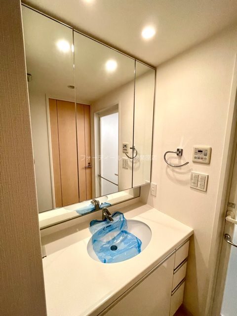 洗面設備　《見学予約受付中》設備充実レジデンスマンション！