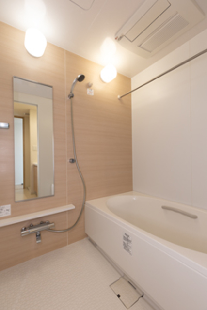 バス・シャワールーム　※写真は同タイプ住戸です。