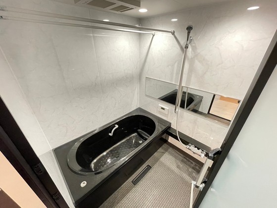 バス・シャワールーム　※別部屋の写真です