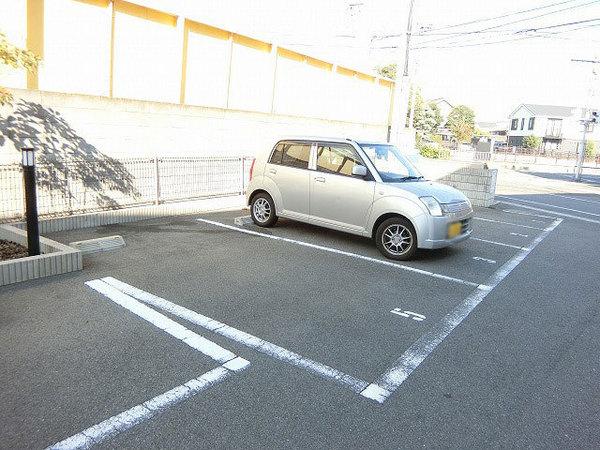 駐車場　平面駐車場！